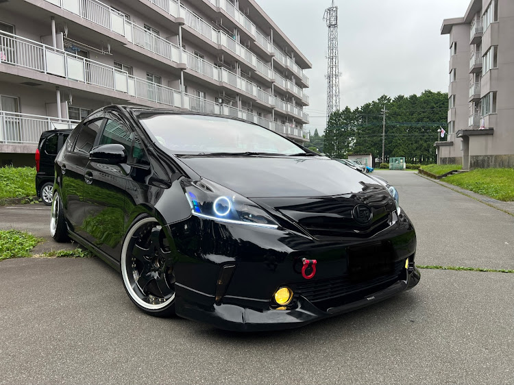 プリウスαのプリウス‪α‬・プリウス‪α‬好きな人と繋がりたい・車が好きな人と繋がりたい・車高アゲアゲ・次のブツは…😎に関するカスタム事例の投稿画像9枚目