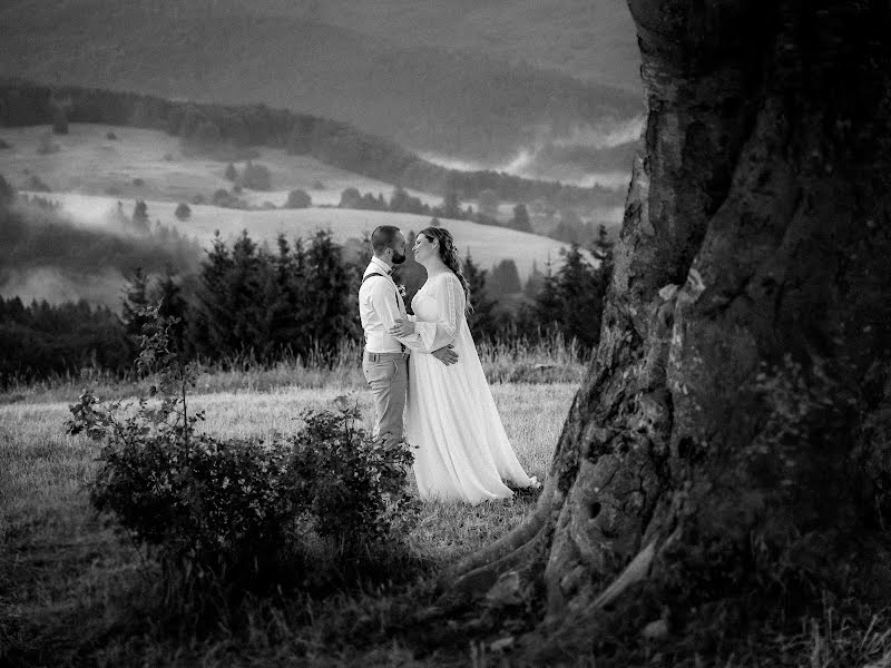 婚禮攝影師Jozef Vokál（vokal）。2023 5月18日的照片