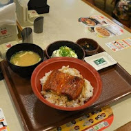 すき家SUKIYA日本平價牛丼