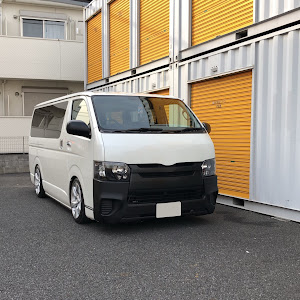 ハイエースバン TRH200V