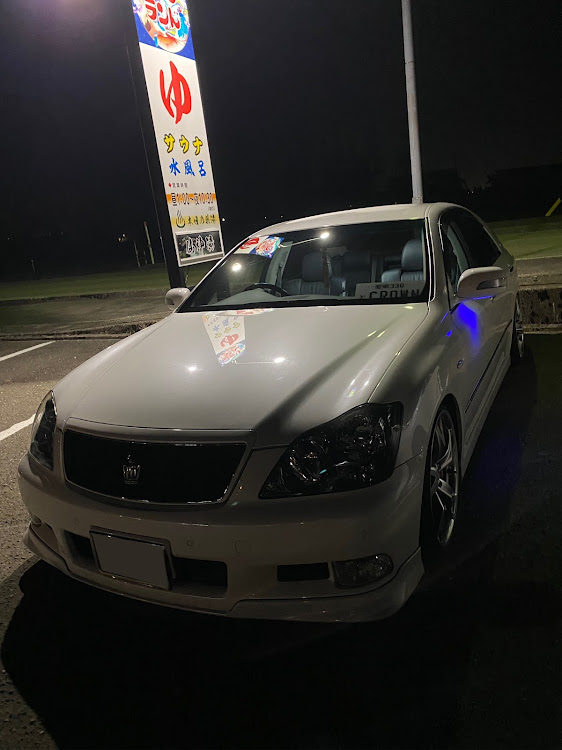 クラウンアスリートのマジカルヒューズ・マジカルヒューズコートR・ティーズスタイルレーシング・洗車・サウナに関するカスタム事例の投稿画像1枚目