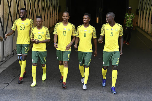 Bafana's Buhle Mkhwanazi, Thulani Serero, Tiyani Mabunda, Themba Zwane and Siyanda Xulu take a stroll down the FNB tunnel ahead of training yesterday.