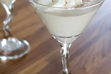 {White Christmas} Chocolate Martini
