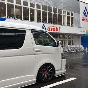 ハイエース