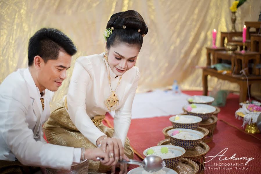Fotografo di matrimoni Aekammarin Pilasee (aekampphoto). Foto del 7 settembre 2020