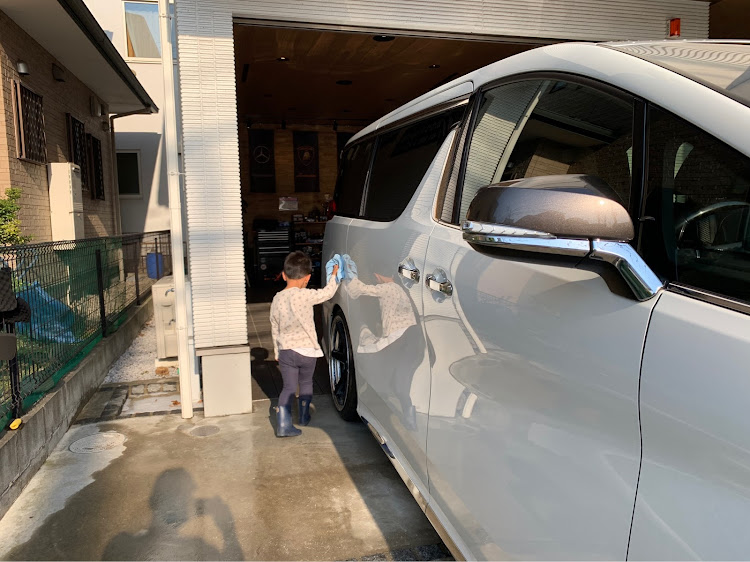 アルファードのステイホーム・自粛生活・洗車に関するカスタム事例の投稿画像2枚目