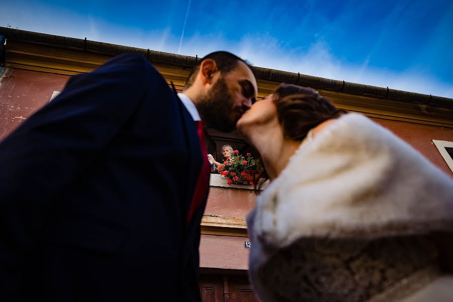 Fotógrafo de casamento Madalin Ciortea (dreamartevents). Foto de 7 de janeiro 2019