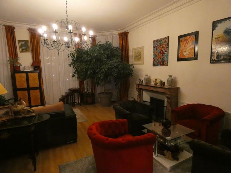 Location meublée appartement 6 pièces 180 m² à Senlis (60300), 2 200 €