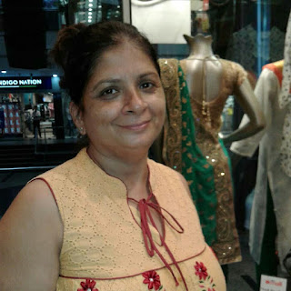 Meenu at Meena Bazaar, East Delhi Mall,  photos