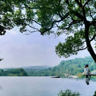 二泉湖畔咖啡館