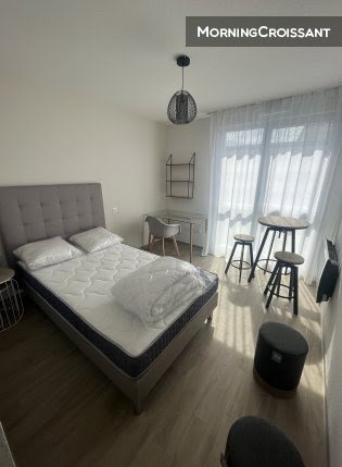Location meublée appartement 1 pièce 18 m² à Clermont-Ferrand (63000), 499 €