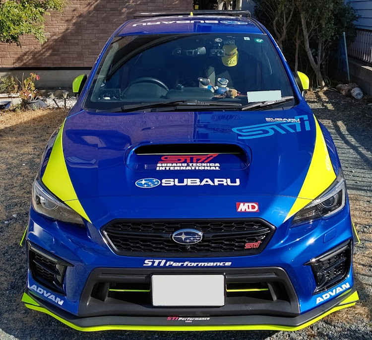 WRX STIの蛍光イエロー・WRX・こっそりリニューアル計画中🙊・こっそりひっそり目立たない仕様2021🙊・緊急事態宣言に関するカスタム事例の投稿画像1枚目