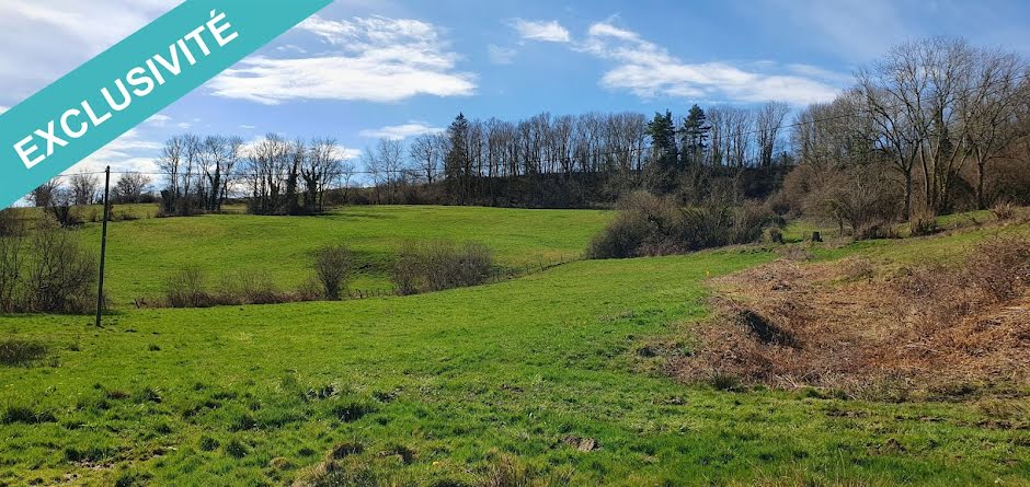 Vente terrain  1500 m² à Olby (63210), 85 000 €