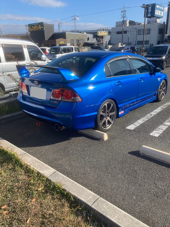 シビックタイプRの顔面アップ選手権・シビック タイプR FD2・洗車♪に関するカスタム事例の投稿画像3枚目