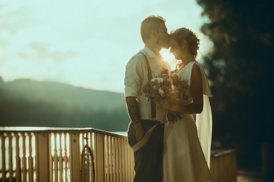 Fotógrafo de casamento Laďka Skopalová (ladkaskopalova). Foto de 23 de agosto 2022