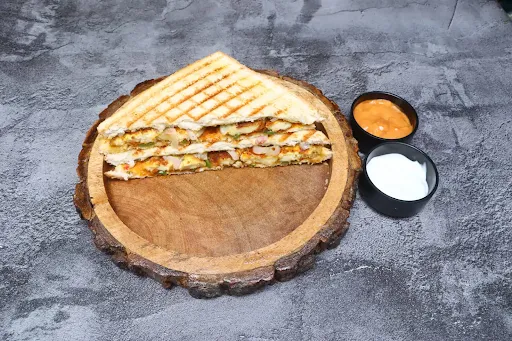 Paneer Bhurji Sandwich [3 Layer]