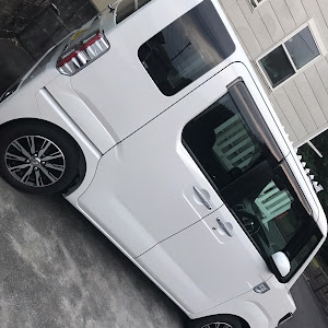 ウェイク LA700S