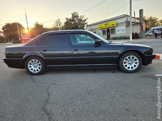 продам авто BMW 730 7er (E38) фото 4