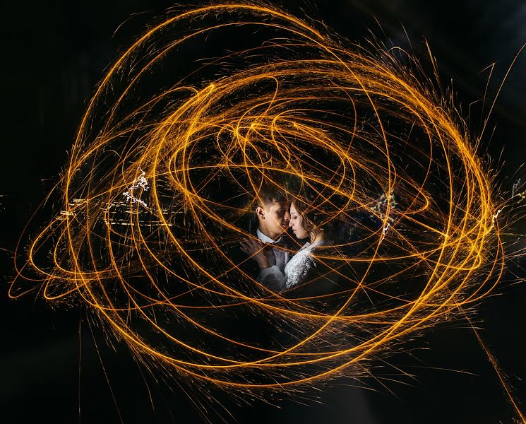 Fotógrafo de casamento Andrey Pustovit (andrewpustovit). Foto de 22 de março 2022