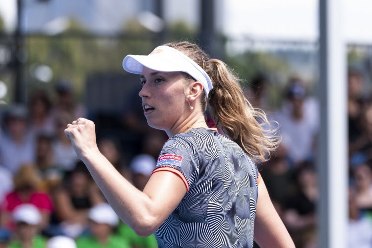 Elise Mertens zoals verwacht in het winnende kamp in dubbel tegen Kirsten Flipkens en Alison Van Uytvanck