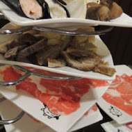 小蒙牛頂級麻辣養生鍋