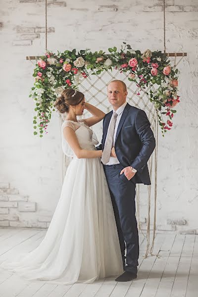 Wedding photographer Anzhela Abdullina (abdullinaphoto). Photo of 25 April 2018