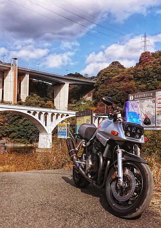 その他の紅葉と愛車・小倉橋・GSX1200S・ご近所徘徊に関するカスタム事例の投稿画像1枚目