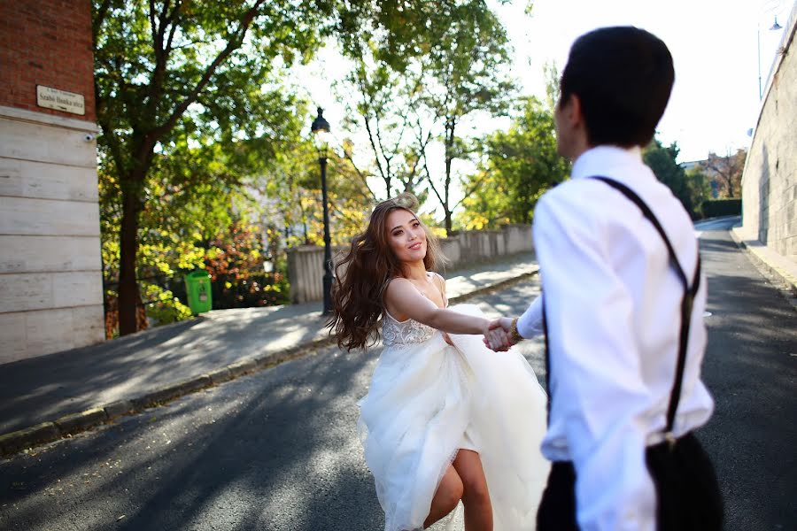 Wedding photographer Maksim Berlyuta (maximberlyuta). Photo of 3 May 2020