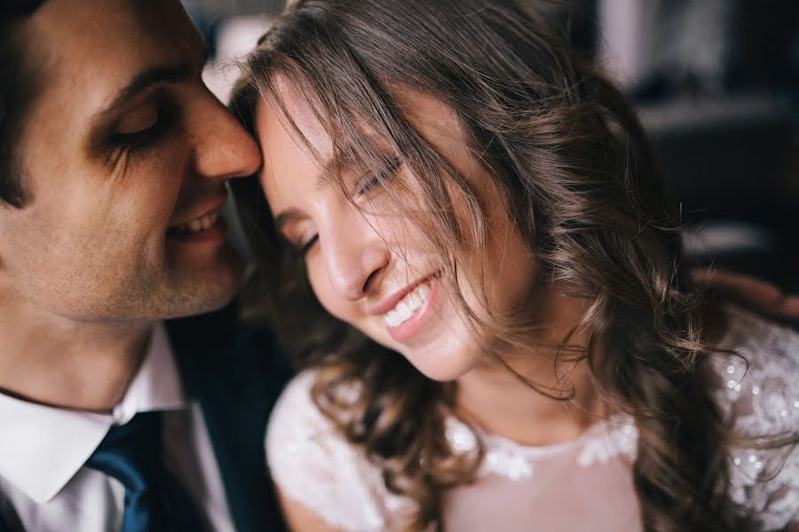 Fotógrafo de casamento Oleg Zaycev (olegzaicev). Foto de 14 de junho 2016