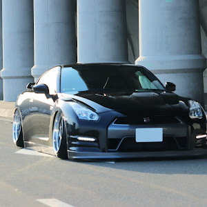 NISSAN GT-R R35