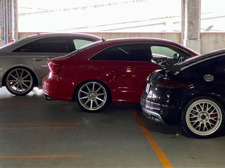 A6 セダンのAudiのある生活・プチオフ会・動画・撮影会に関するカスタム事例の投稿画像8枚目