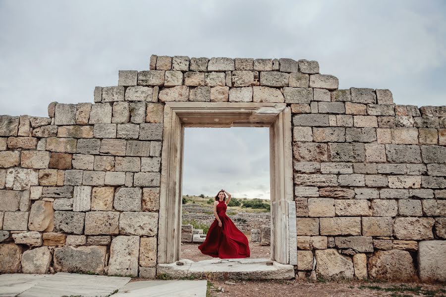 Fotógrafo de bodas Aleksandra Alesko (arastudio). Foto del 16 de septiembre 2017