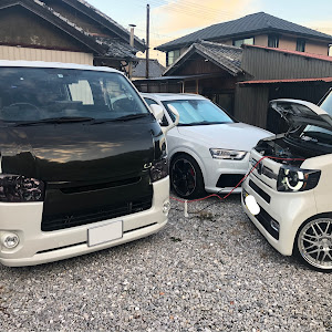 ハイエースバン GDH201V