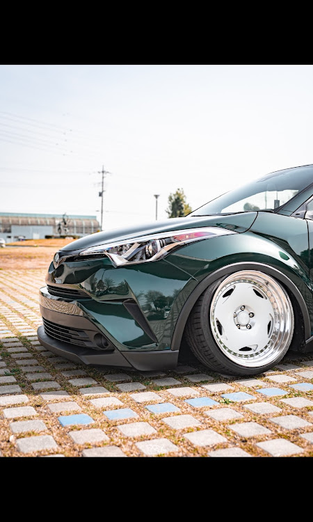 C-HRのC-HR・#SUV車高短・トヨタC-HR・エアサス・usdmに関するカスタム事例の投稿画像2枚目