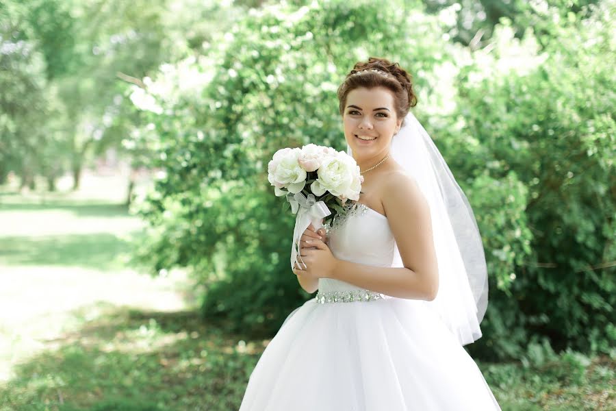 Wedding photographer Tatyana Katkova (tanushakatkova). Photo of 26 June 2015