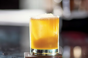 Gold Rush Cocktail