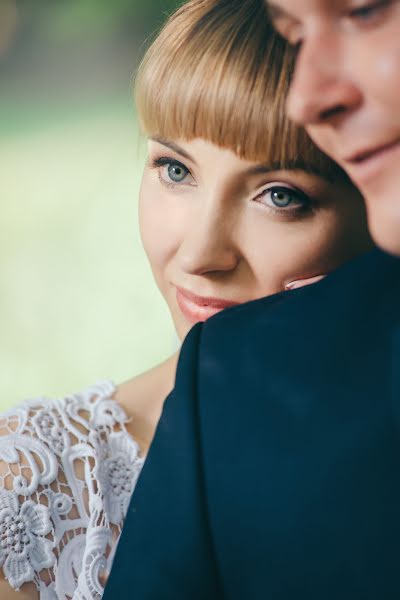 Fotógrafo de casamento Roma Brisov (nabuhikopo). Foto de 18 de janeiro 2017