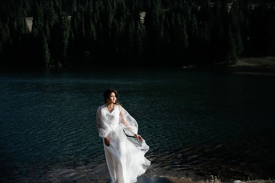 Fotografo di matrimoni Adilet Topchubaev (atop). Foto del 14 agosto 2019