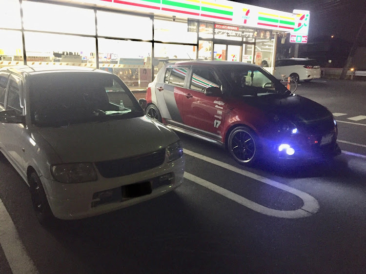 スイフトスポーツのS.H.I.L.I.S.・TEAM HOT COFFI・T.S FACTORYに関するカスタム事例の投稿画像3枚目