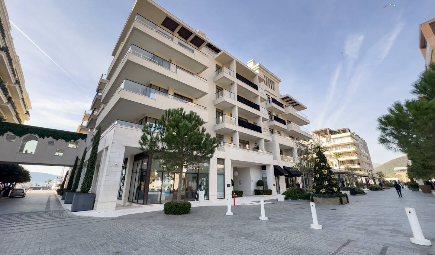 Appartement avec terrasse Tivat