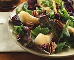 Pear and Greens Salad with Maple Vinagrette was pinched from <a href="http://www.flickr.com/photos/bettycrockerrecipes/5052251740/" target="_blank">www.flickr.com.</a>