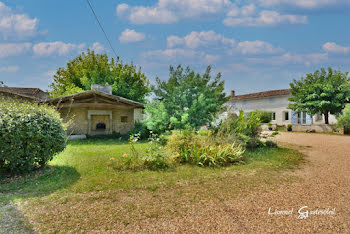 propriété à Bonneville-et-Saint-Avit-de-Fumadières (24)