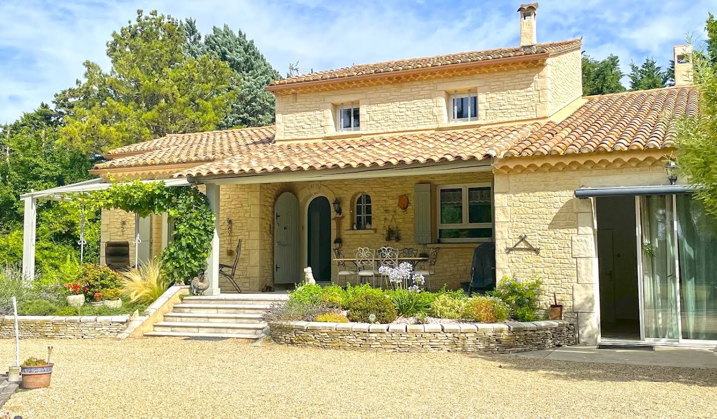 Propriété avec piscine et jardin Saint-Rémy-de-Provence