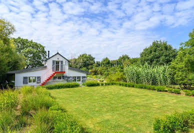 Seaside house with garden and terrace 3