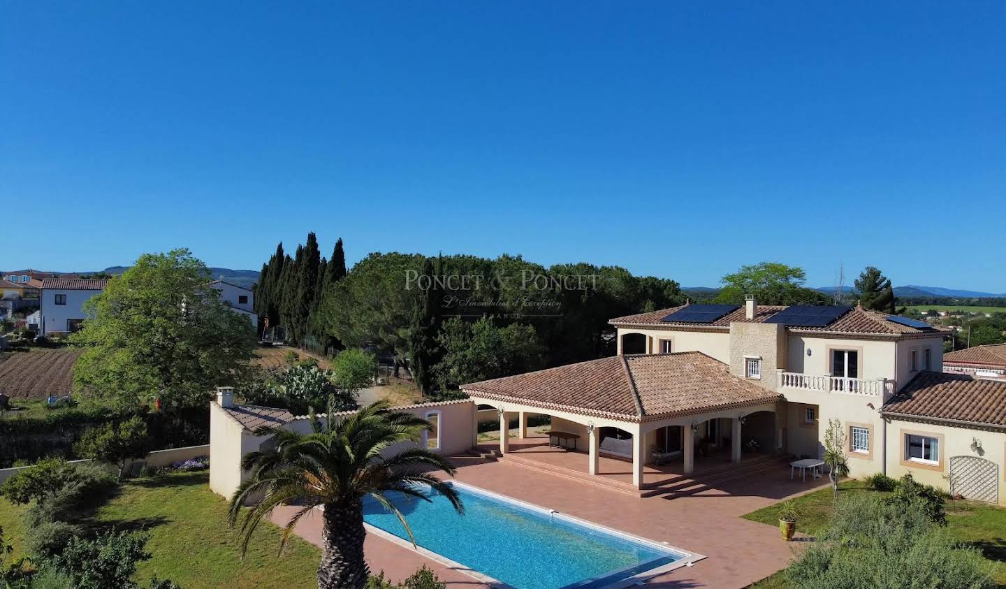 House with pool and terrace Pezenas