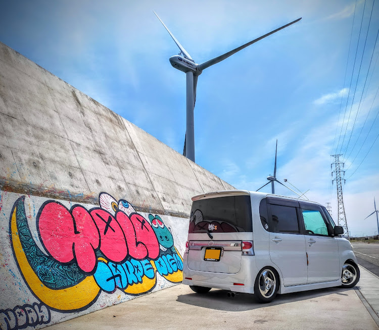 タントカスタムの仮想USDM  HDM・アートコラボ・EAST SIDE CREW・千人画廊・風力発電コラボに関するカスタム事例の投稿画像3枚目