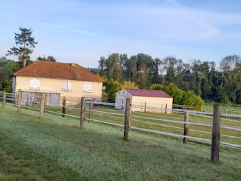 maison à Marigny-le-Châtel (10)