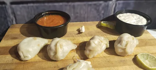 Chicken Steamed Momos [6 Pieces, Serves 1]