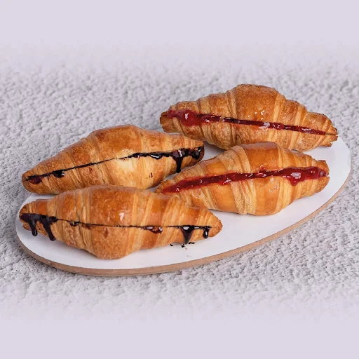 Chocoberry Croissant Platter