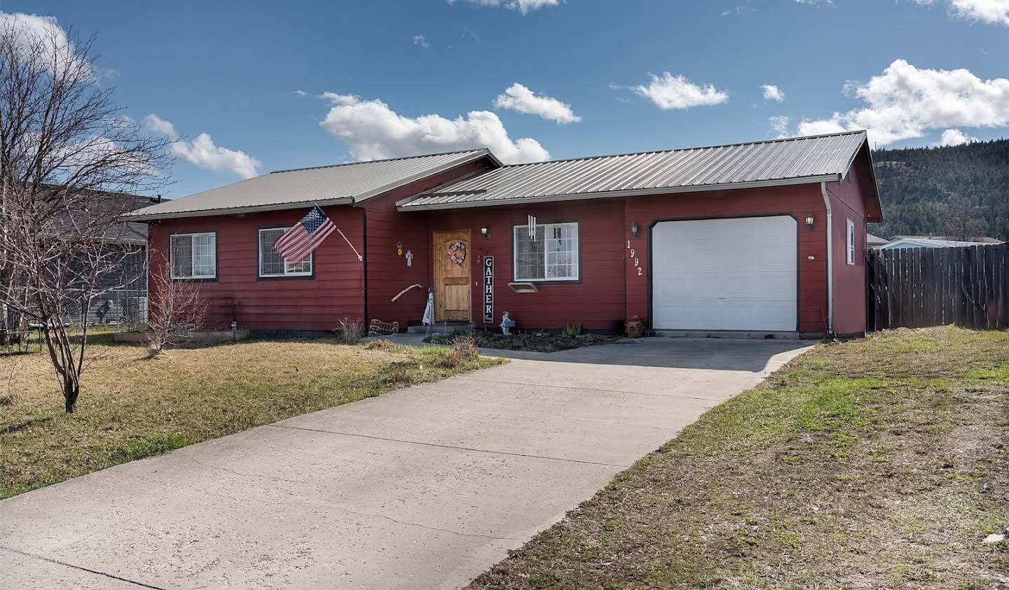 House with garden Kalispell